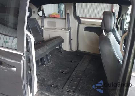 2017 Dodge Grand Caravan Sxt from USA, damaged, VIN 2C4RDGCGXHR801159